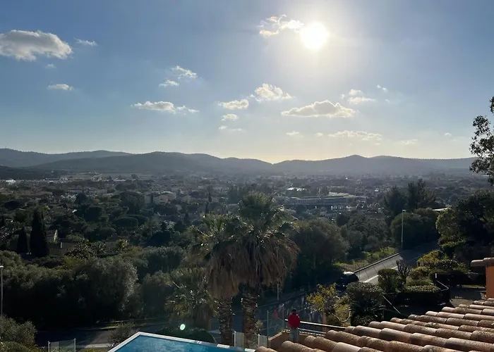 Lejlighed Vue Sur Mer, Piscine, Garage Prive Bormes-les-Mimosas